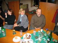 Debata u stolu zleva :  Lidka Dobeschov, Sylva Konderlov, Karel Konderla