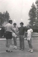 Rok 1973 pedv Otto Dobesch ceny hrm zleva :  Jaromr Klep, Petr Novotnk, Pavel Gerla