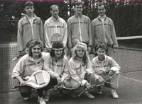 Rok 1989 zleva :  Igor Rabn, Pavel Wojtyla, Ren Farga, Ale Dobesch, Karin Kopkov, Simona Lacigov, Gabriela kov, Renata Woln