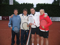 Ped utknm zleva :  Waserburger, Petr Kelovsk, Bronislav Cienciala, Karel Hoda