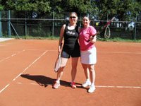 astnice turnaje zleva :  Regina Lich, Iva Dokoupilov