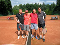 Vtzov tchy zleva :  Zbynk Nieslanik, Roman Rusz, Antonn Hoa, Boris Krchk