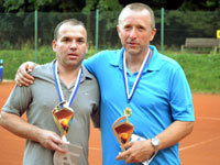 1.místo čtyřhry zleva :  Martin Oszelda, Karel Kavulok