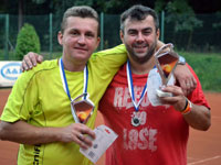2.místo čtyřhry zleva :  Daniel Klimek, Robert Pszczolka