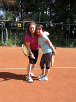 astnice turnaje zleva :  Karin Lasotov, Monika Kremerov