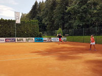 astnci turnaje zleva :  Pavel Ondri, Kateina Ondriov