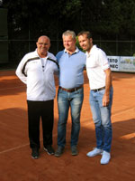 Zvren foto zleva :  Vlastimil tpnek, Petr Klus, Radek tpnek