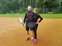 astnci turnaje zleva :  Pavel Ondri, Kateina Ondriov