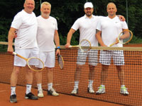 Účastníci turnaje zleva :  Pavel Sliž, Igor Petřík, Robert Kaukič, Martin Chorozy