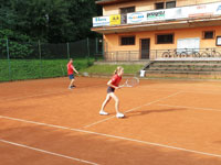 Záběry z utkání zleva :  Tomáš Gajdzica, Barbora Gajzdzicová
