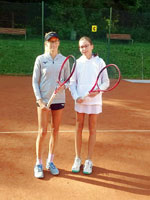 astnci turnaje zleva :  Mia Schimandlov, Tea Schimandlov