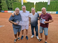 3.m�sto zleva :  Roman Hu�ka, Anton�n Ho�a