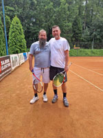astnci turnaje zleva :  Martin Delong, Jan otkovsk