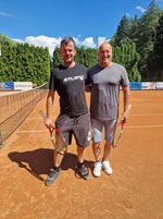 astnci turnaje zleva :  Martin Holubk, Tom Zoubek