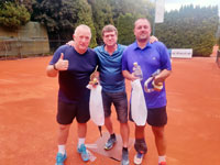 1.m�sto �ty�hra zleva :  Karel Kavulok, Tom� Motyka