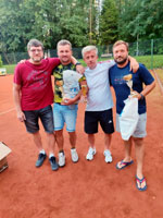 Medailist� do 54 let zleva :  Daniel Klimek, Zden�k Lukosz, Mat�j T�n