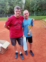 1.m�sto dvouhra nad 54 let :  Petr Gan�ar��k