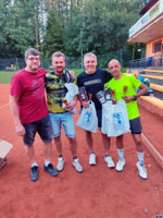 3.m�sto �ty�hra zleva :  Daniel Klimek, Robert Malyszek, Radim Sikora, Jaroslav Kocyan (chyb�)