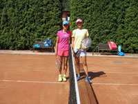 Finalistky dvouhry zleva :  Tina Sojková, Michaela Cinková