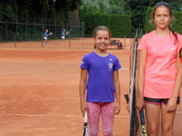 Semifinalistky dvouhry zleva :  Ella Ftorkov, Laura Wawrzykova