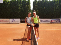 Finalistky dvouhry zleva :  Magdalena Navrátilová, Markéta Motyková
