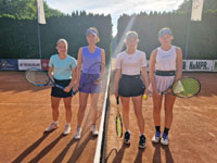 Finalistky tyhry zleva :  Hana Macurov, Elika Konvikov, Josefna Hnschov, Laura Beikov