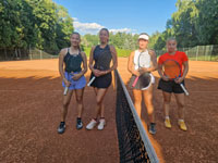 Finalistky �ty�hry �en zleva :  Michaela Svobodov�, Aneta Pobo�ilov�, Lucie Plosku��kov�, Eli�ka Konvi�kov�