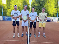 Semifinalist� �ty�hry mu�� zleva :  Oliver Hrad�lek, �imon Mali�, Ond�ej Han�k, Daniel Jend�ejek