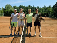 Semifinalist� �ty�hry mu�� zleva :  Pavel �o�ol�k, Michal Ol�a, Jakub Fedor, Jarom�r Pe�onka