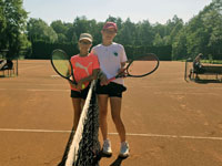 Semifinalistky dvouhry zleva :  Ag�ta Gebauerov�, Liliana Michalcov�