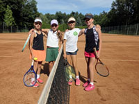 Semifinalisky �ty�hry zleva :  Barbora Vychodilov�, Vivien Mikeskov�, Ren�ta Gontkov�, Lucie N�dvorn�kov�