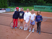 astnci turnaje zleva :  Mariana Krtk, Kateina Bernkov, Daniela Kleiblov, Dominika Marlkov, Natlie Wilkov