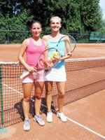 Semifinalist dvouhry en zleva :  Kristna Horkov, Veronika Raimrov