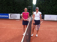 Finalist dvouhry eny zleva :  Jarmila Sikorov, Michaela Bezdkov