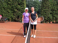 Semifinalistky dvouhry aek zleva :  Karolna Kalkov, Malgorzata Stepien