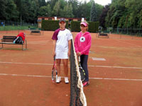 Semifinalistky dvouhry aek zleva :  Zuzana Flaarov, Vanesa Slunsk
