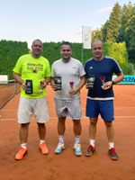 Medailisté zleva :  Tomáš Motyka, Matěj Huťka, Michal Niemiec