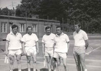 Rok 1973 drustvo dosplch zleva :  Karel Hota, Otto Dobesch, Rudolf Kohutek, Karel Szurman, Erich Kisza