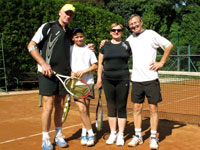 Účastníci turnaje zleva :  Miloš Jadamus, Adam Jadamus, Vilma Sikorová, Pavel Sikora