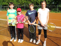Účastníci turnaje zleva :  Pavel Bojko, Zuzana Bojková, Jan Chyla, Jarmila Sikorová