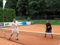 Záběry z utkání zleva :  René Fargač, Vladislav Sagan