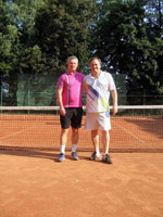 Účastníci turnaje zleva :  Petr Klus, René Fargač