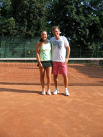 Účastníci turnaje zleva :  Natálie Wilková, Vlastimil Klár