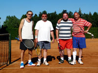 Účastníci čtyřhry zleva :  Karel Moškoř, Václav Hůtta, Martin Jendřejek, Zdeněk Ševčík
