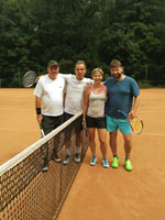 Účastníci turnaje zleva :  Pavel Pilch, Jiří Figura, Olga Mencnarowská, Martin Delong