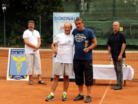 2.místo kategorie mladší čtyřhra zleva :  Zdeněk Táborský, Martin Matoušek