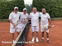 Účastníci turnaje zleva :  Petr Zoubek, Zdeněk Noga, Petr Kičmer, Petr Bukva