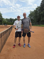 ��astn�ci turnaje zleva :  Tom� Motyka, Martin Zoubek