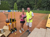 2.m�sto zleva :  Martina Jindrov�, Petr Zoubek