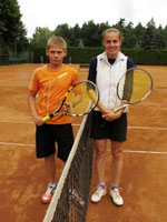 Foto po zápase zleva :  Adam Jadamus, Jarmila Sikorová